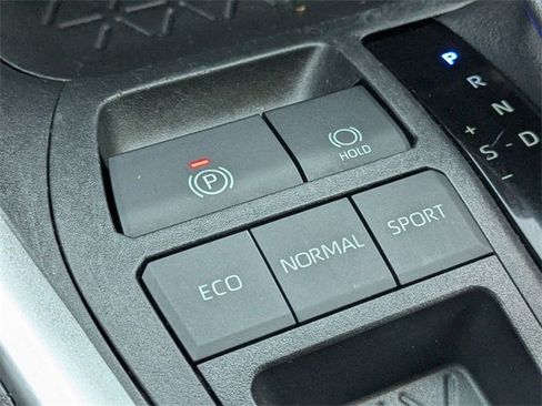 Used 2023 Toyota RAV4 LE image 28