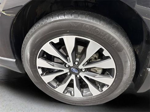 Used 2016 Subaru Outback 3.6R Limited image 38