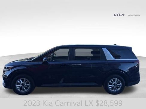 Certified 2023 Kia Carnival LX image 5