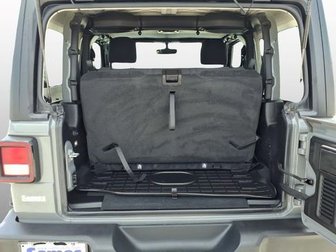 Used 2023 Jeep Wrangler Sport AWD/4WD image 10