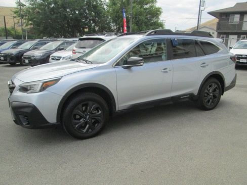 Used 2021 Subaru Outback Onyx Edition XT AWD/4WD image 3