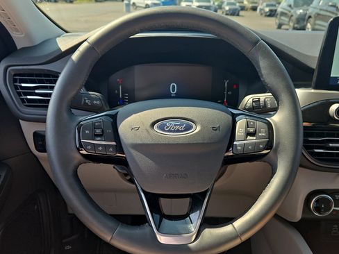 Certified 2024 Ford Escape Active AWD/4WD image 12