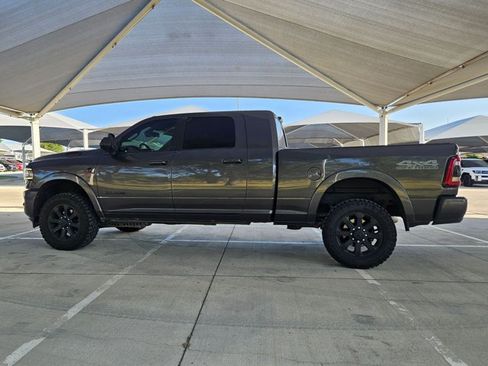 Used 2022 RAM 2500 Laramie w/ Night Edition AWD/4WD image 8