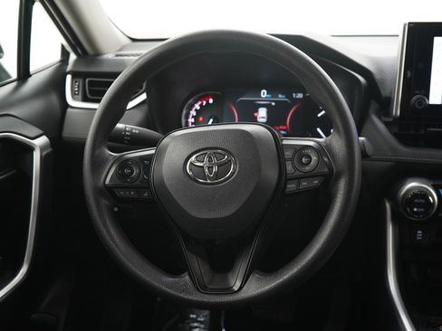 Used 2025 Toyota RAV4 XLE AWD/4WD image 16
