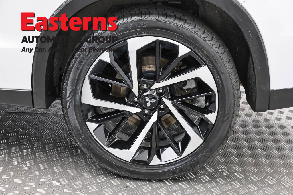 Used 2024 Mitsubishi Outlander SE AWD/4WD image 35