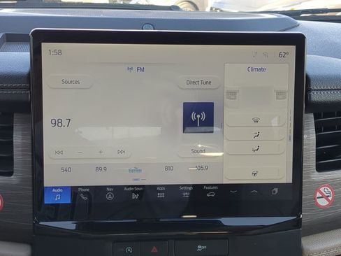 Used 2024 Ford Expedition Limited image 22