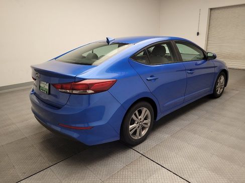 Used 2017 Hyundai Elantra SE image 9