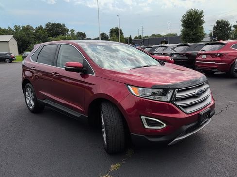 Used 2016 Ford Edge Titanium w/ Equipment Group 301A FWD image 7