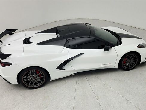 Certified 2024 Chevrolet Corvette Stingray Preferred Conv w/ Z51 Performance Package image 39