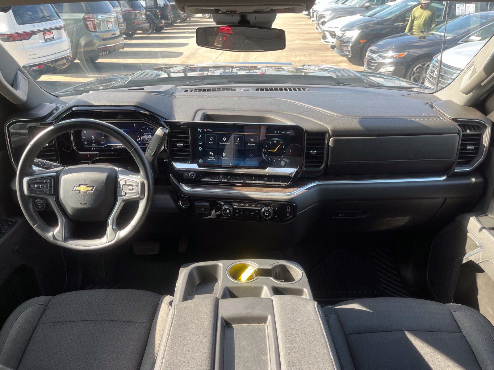 Used 2025 Chevrolet Silverado 2500 LT w/ Convenience Package AWD/4WD image 9