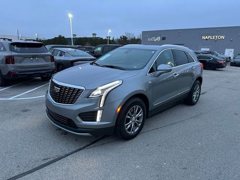 Used 2023 Cadillac XT5 Premium Luxury image 3