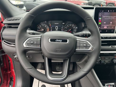 New 2026 Jeep Compass Latitude image 16