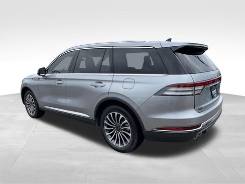 Used 2023 Lincoln Aviator Reserve AWD/4WD image 6