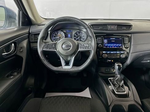 Used 2019 Nissan Rogue SV image 21