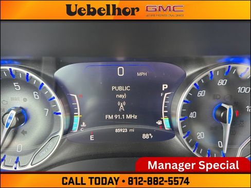 Used 2022 Chrysler Pacifica Touring-L FWD image 32