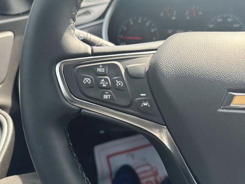 Used 2025 Chevrolet Malibu RS image 16