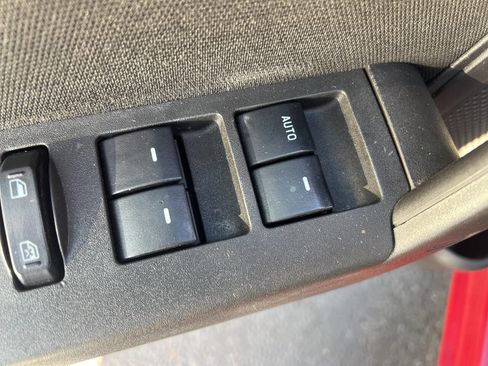 Used 2009 Ford Focus SE image 12