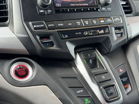 Used 2019 Honda Odyssey LX image 24