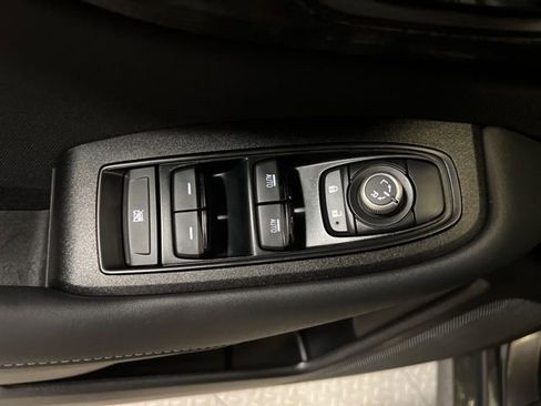Used 2025 Subaru Legacy Premium AWD/4WD image 43