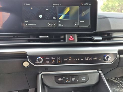 New 2027 Kia Carnival SX w/ Dark Edition Package FWD image 8