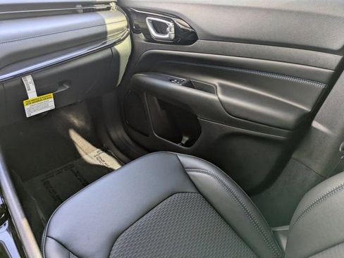 New 2026 Jeep Compass Latitude image 15