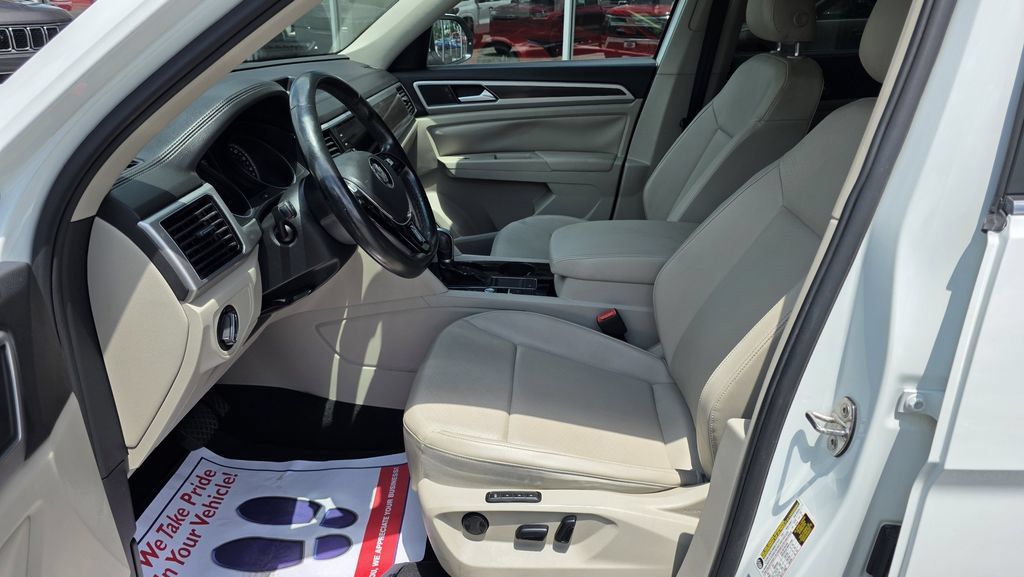 Used 2018 Volkswagen Atlas SEL FWD image 17