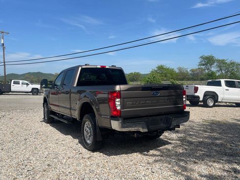 Used 2021 Ford F250 XL w/ STX Appearance Package image 5