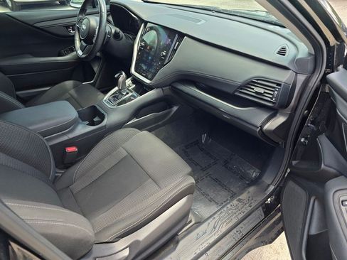 Used 2024 Subaru Outback Premium AWD/4WD image 31