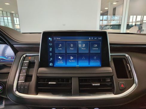 Used 2024 Chevrolet Tahoe Z71 w/ Z71 Off-Road Package image 23