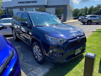 Used 2019 Toyota RAV4 XLE Premium w/ Cold Weather Package AWD/4WD video 1