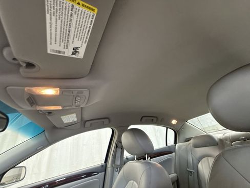 Used 2011 Buick Lucerne CXL FWD image 25