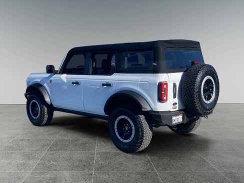 Used 2024 Ford Bronco Badlands w/ Sasquatch Package image 3