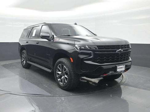 Used 2024 Chevrolet Tahoe Z71 w/ Luxury Package AWD/4WD image 8