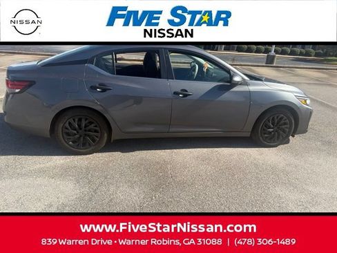 Used 2025 Nissan Sentra S FWD image 7