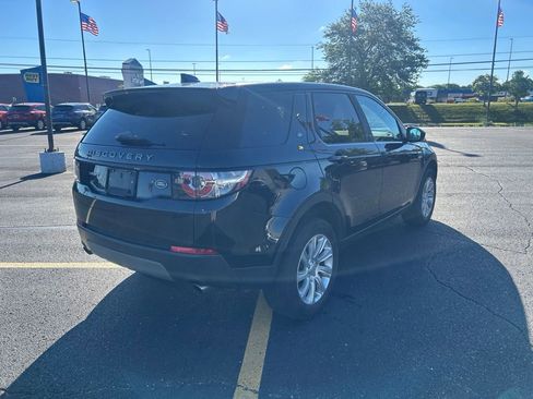 Used 2017 Land Rover Discovery Sport SE AWD/4WD image 5