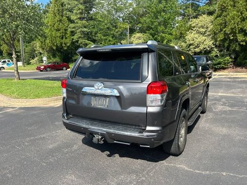 Used 2012 Toyota 4Runner SR5 w/ Convenience Pkg AWD/4WD image 4