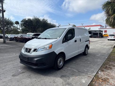 Used 2019 Nissan NV200 S w/ Cruise Control Package image 2