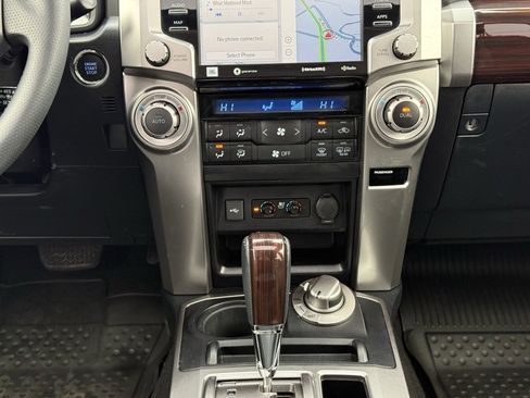 Used 2020 Toyota 4Runner Limited image 23