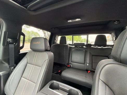 Used 2026 Chevrolet Silverado 1500 High Country w/ High Country Premium Package AWD/4WD image 17