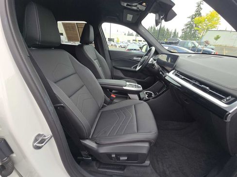 Used 2024 BMW X1 xDrive28i w/ Convenience Package AWD/4WD image 11