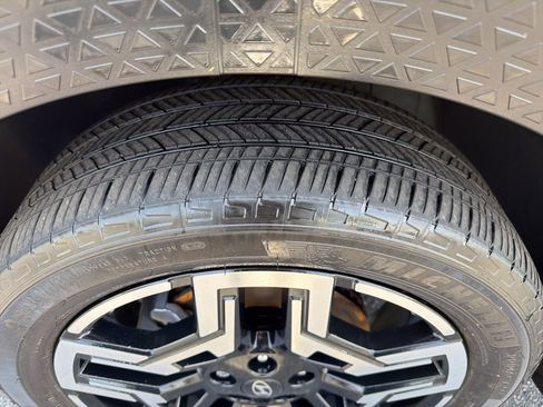 Used 2025 Hyundai Santa Cruz Limited image 10