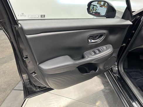 Certified 2025 Honda HR-V Sport image 10
