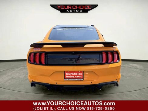 Used 2018 Ford Mustang GT RWD image 4