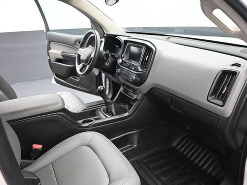 Used 2018 Chevrolet Colorado W/T w/ WT Convenience Package RWD image 18