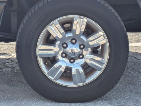 Used 2012 Ford F150 XLT w/ XLT Chrome Pkg image 15