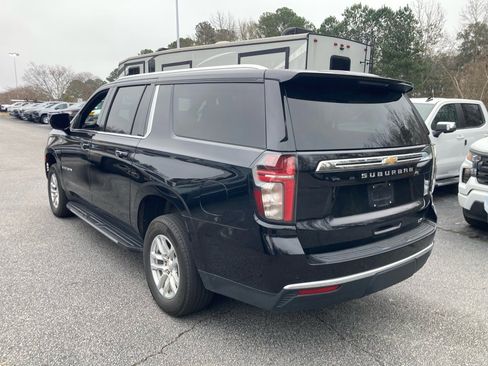 Used 2024 Chevrolet Suburban LT image 4