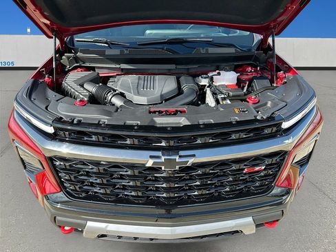 Used 2024 Chevrolet Traverse Z71 w/ Enhanced Driving Package image 31