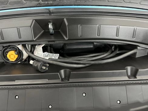 Used 2022 Subaru Crosstrek Hybrid w/ Moonroof Package w/Navigation image 43