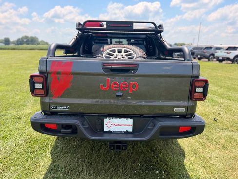 Used 2022 Jeep Gladiator Overland w/ Popular Equipment Package AWD/4WD image 6