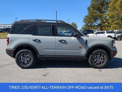 Used 2024 Ford Bronco Sport Badlands image 4